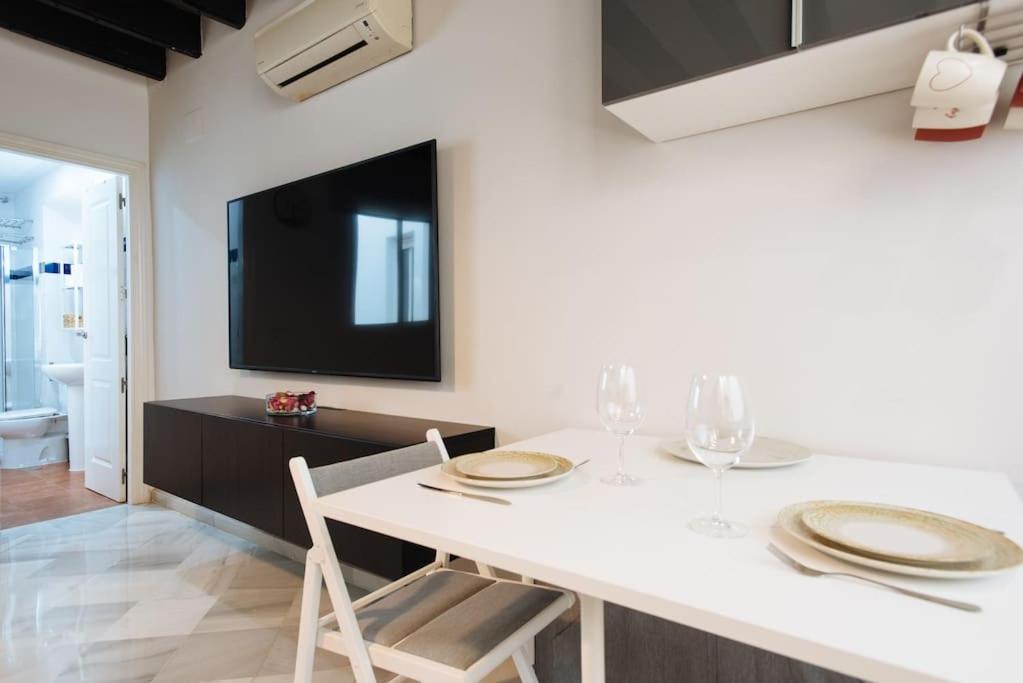 Ad2b Apartment, 300m From Cathedral With 2br Apartment *